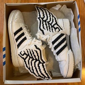 Jeremy Scott Wings 2.0 Pixel